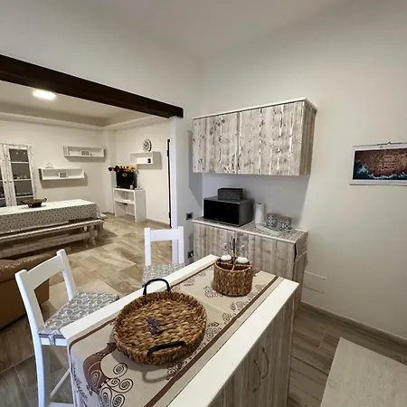 Le Pavoncelle كالياري