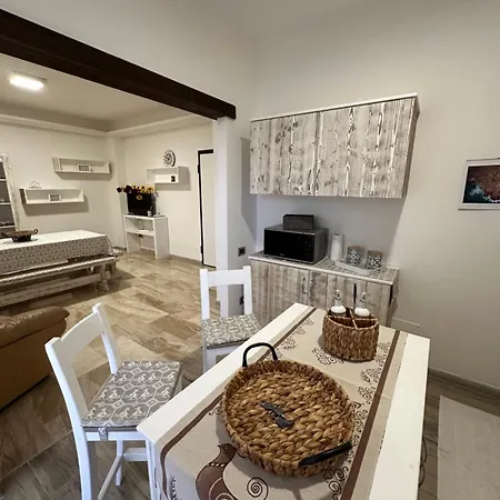 Le Pavoncelle كالياري