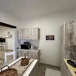 Le Pavoncelle דירה קליארי